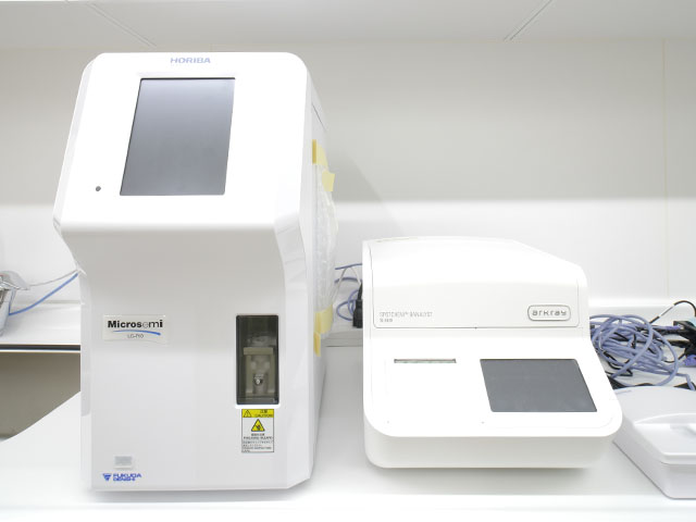 全自動血球計数器・臨床化学分析装置